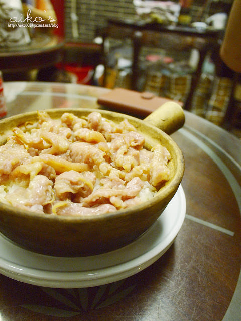 【澳門本島】澳門推薦美食～補之林煲仔飯，美味的深夜食堂，原煲拎走，原味入口。