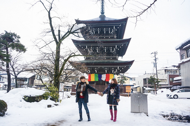 【日本岐阜】日本跨年之旅～飛驒高山景點散策＆推薦小吃(五平餅、飛驒牛壽司)。